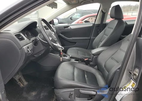 2013 Volkswagen Jetta Se z USA, uszkodzony, nr VIN 3VWDX7AJ8DM303461